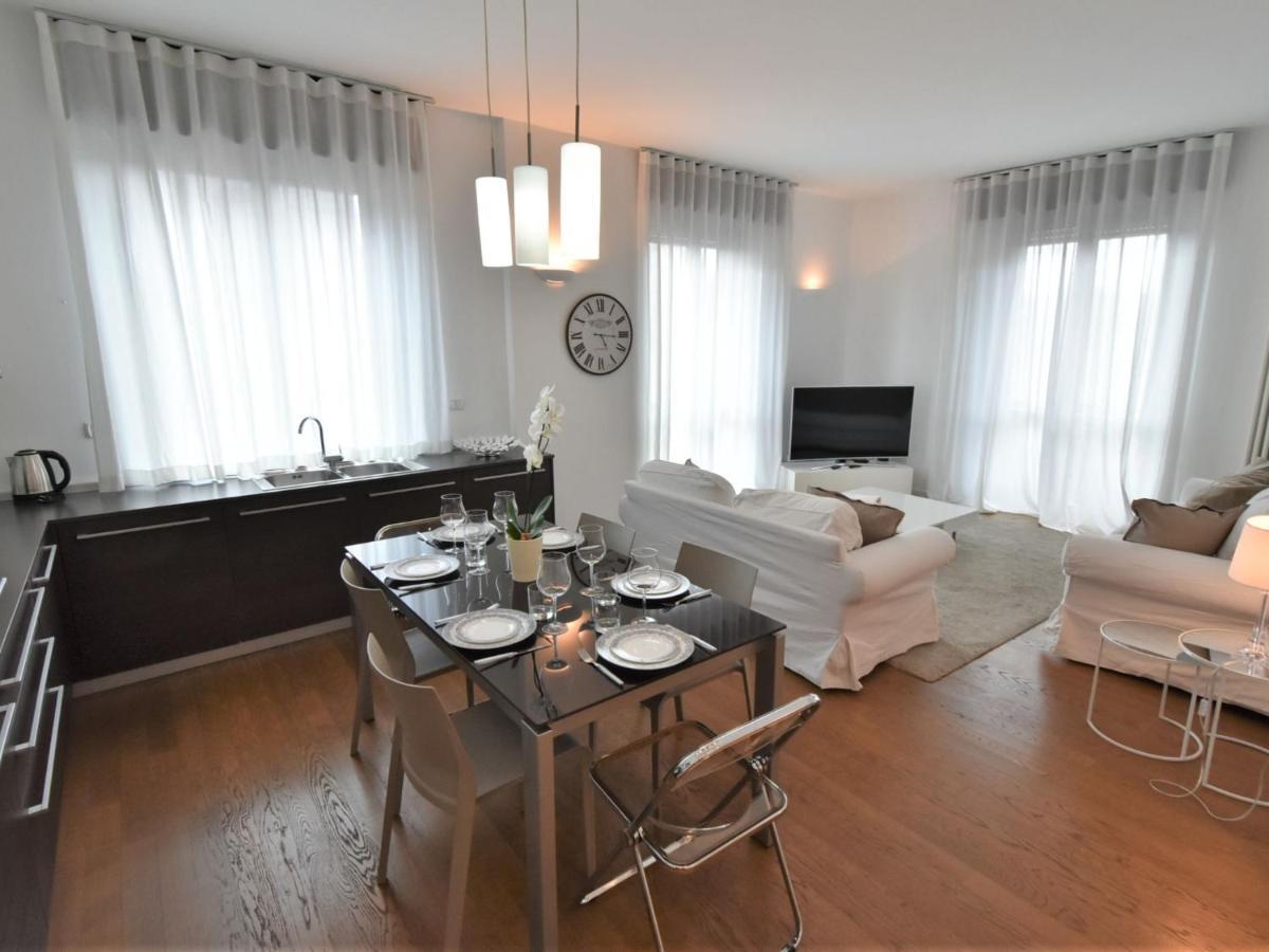 Apartment Corso Genova Apartment By Interhome Милано Екстериор снимка