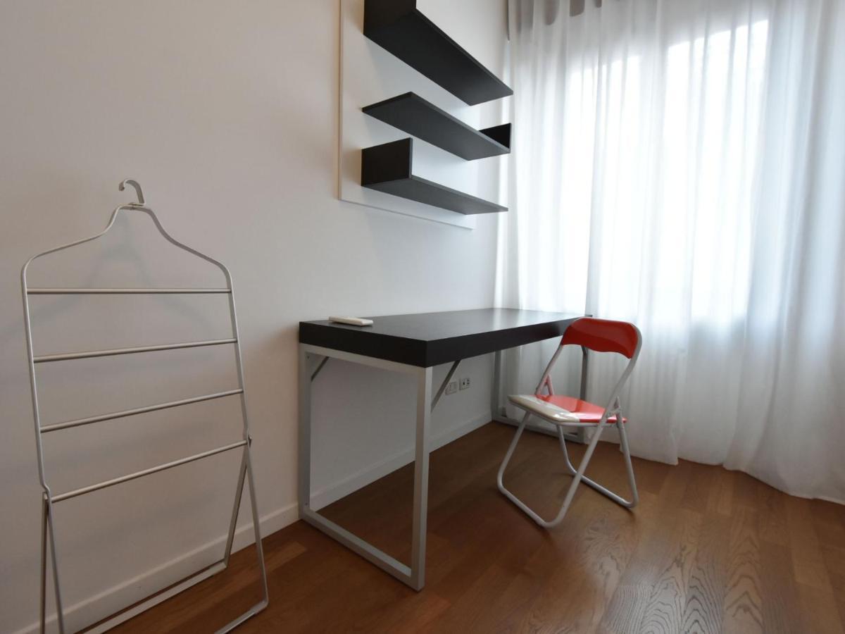 Apartment Corso Genova Apartment By Interhome Милано Екстериор снимка