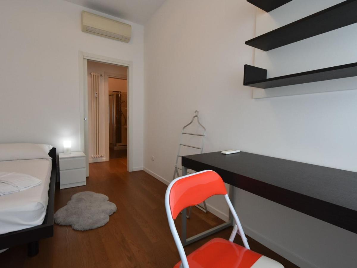 Apartment Corso Genova Apartment By Interhome Милано Екстериор снимка