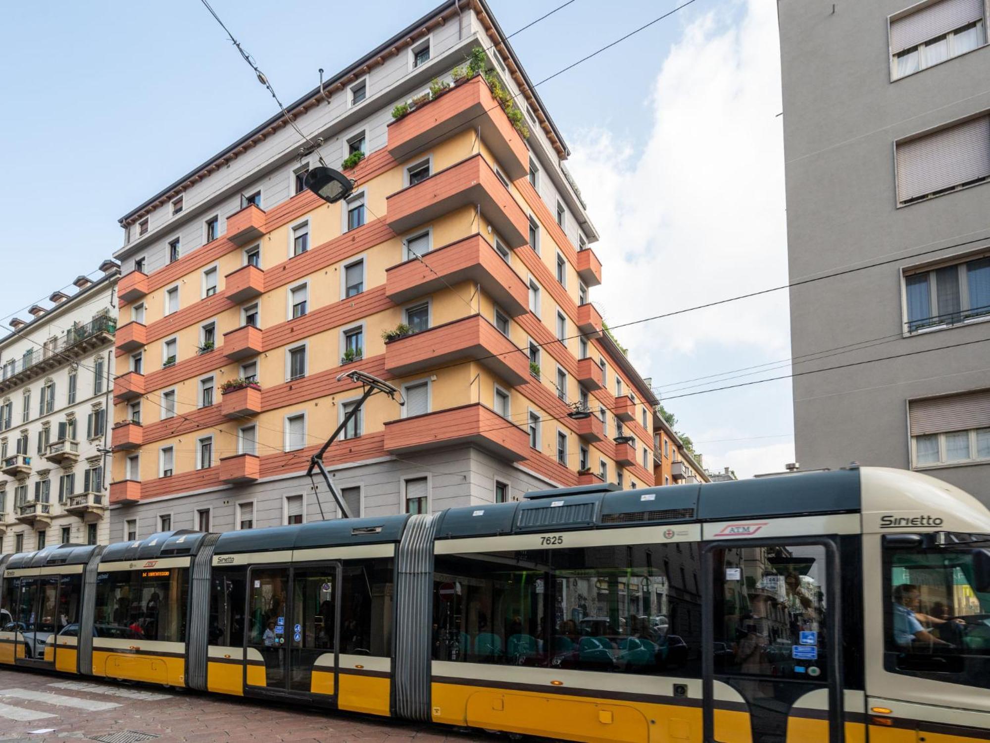 Apartment Corso Genova Apartment By Interhome Милано Екстериор снимка